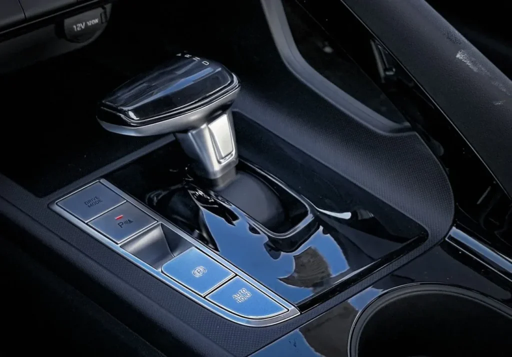 هیوندای الانترا 1.5L فول آپشن 2025 مشکی