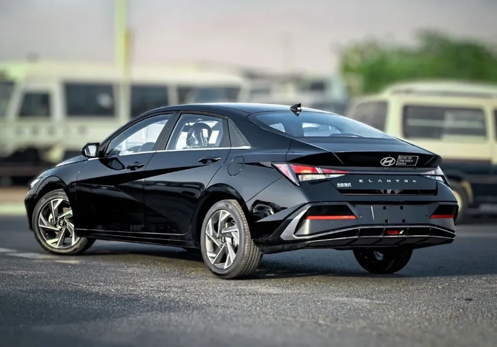 هیوندای الانترا 1.5L فول آپشن 2025 مشکی