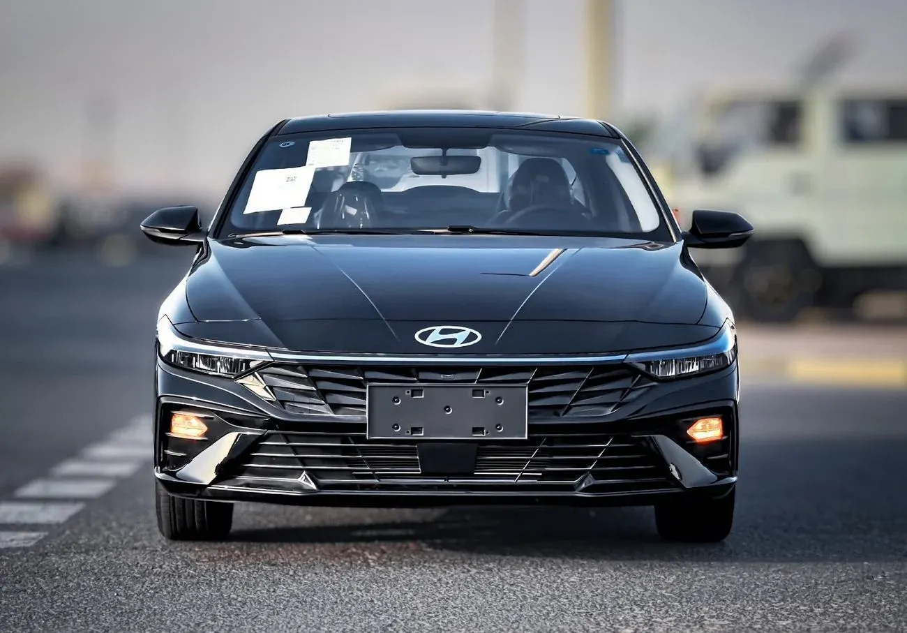 هیوندای الانترا 1.5L فول آپشن 2025 مشکی